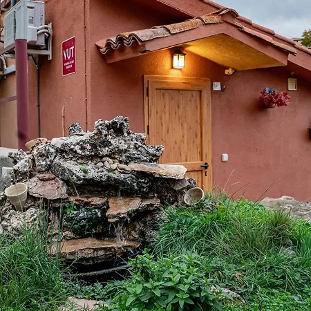 El Retiro, Rural Loft Holiday home Buenache de la Sierra